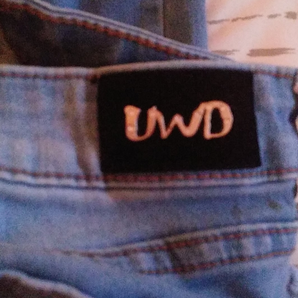 Jeans - Picture 5 of 6